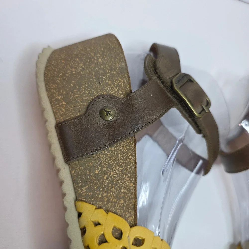 Wanda Panda W's Cork WedgeSandalsYellowFlower‎ Cutout Brown Ankle Strap Sz 41